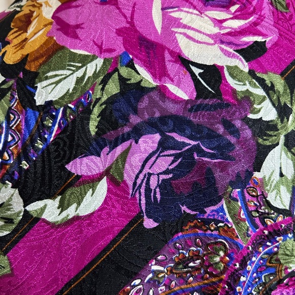 Vintage Richard Warren silk jacket from Sak’s Fifth Avenue - Picture 3 of 12